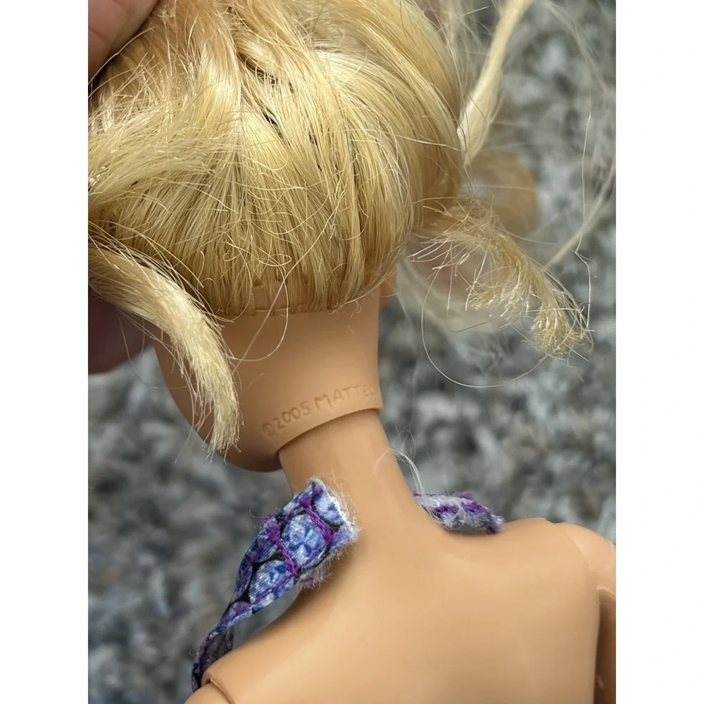 2005‎ Mattel Barbie Doll Blonde Hair Blue Eyes Purple Diamond Dress